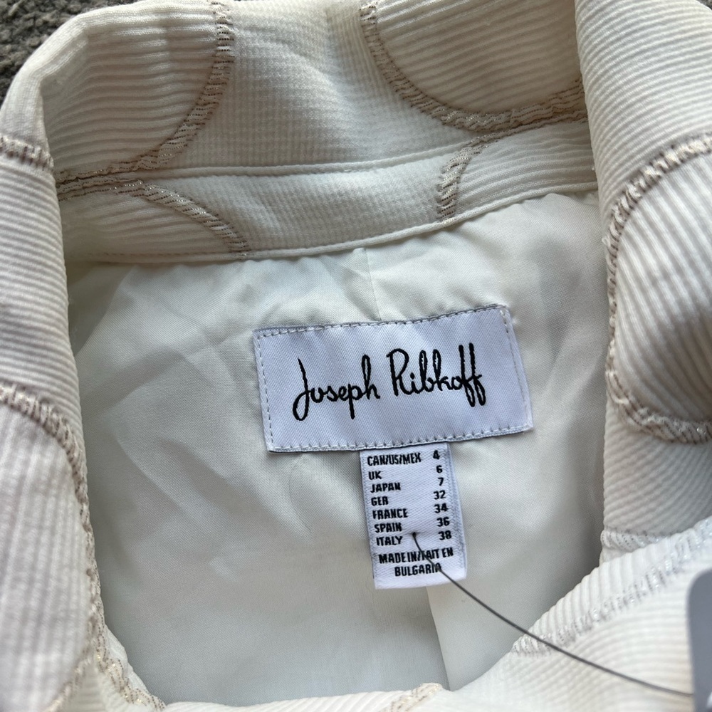 Joseph Ribkoff Ivory Short Sleeve 3D Polkadot Jacket - Picture 2 of 4